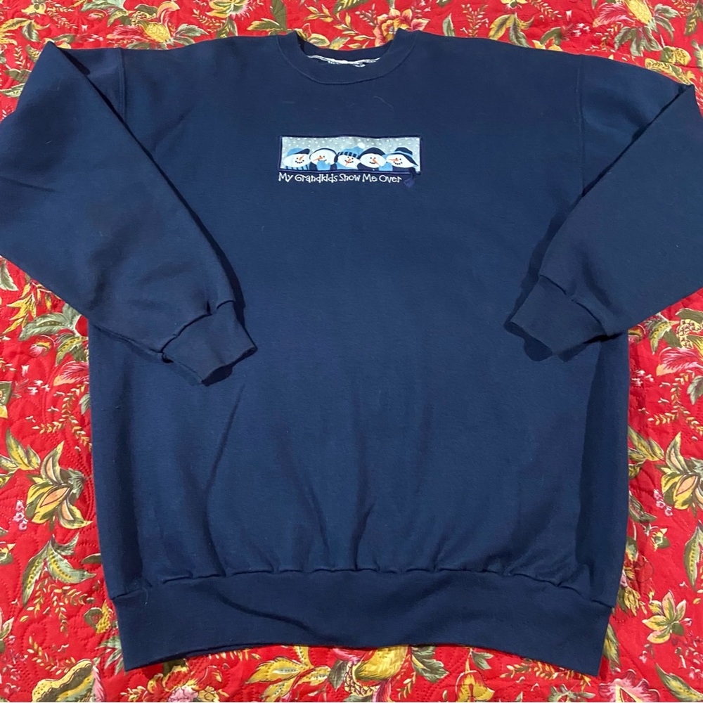 ⛄️M&C Sportswear “My Grandkids Snow Me Over” Snow Man Sweatshirt. Large
